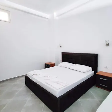 La Luna Aparthotel *